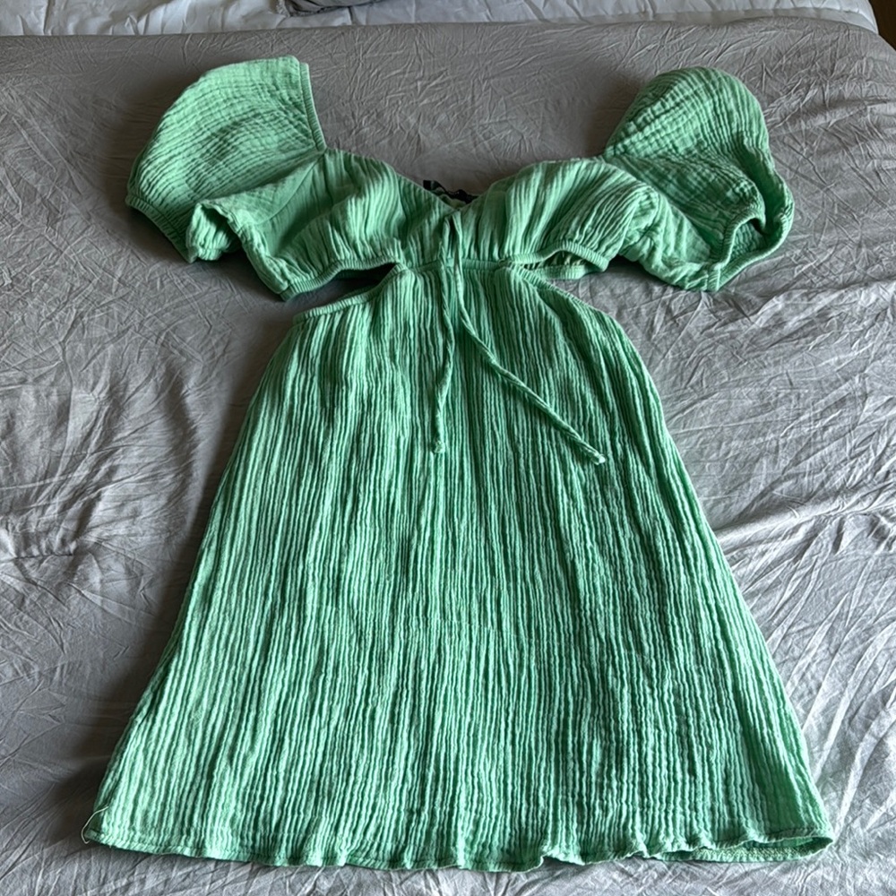 Women’s Green Dress w/ cutouts